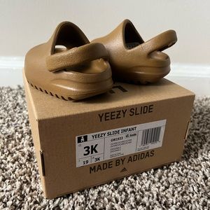 Baby Yeezy Slides (Ochre)